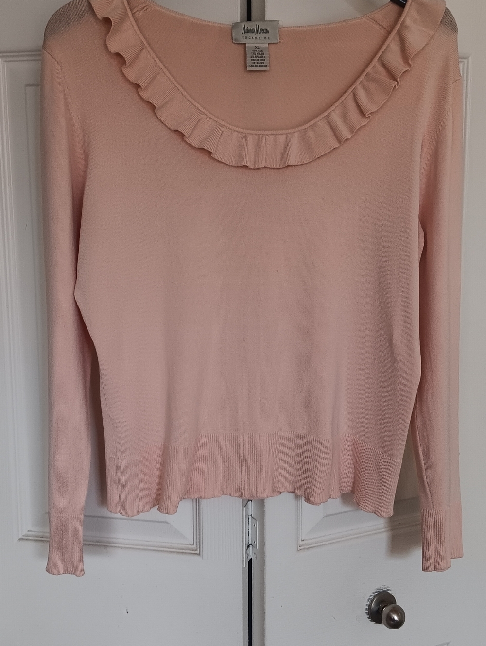 Neiman Marcus  Scoop Neck Ruffled Accents Size XL Sweater